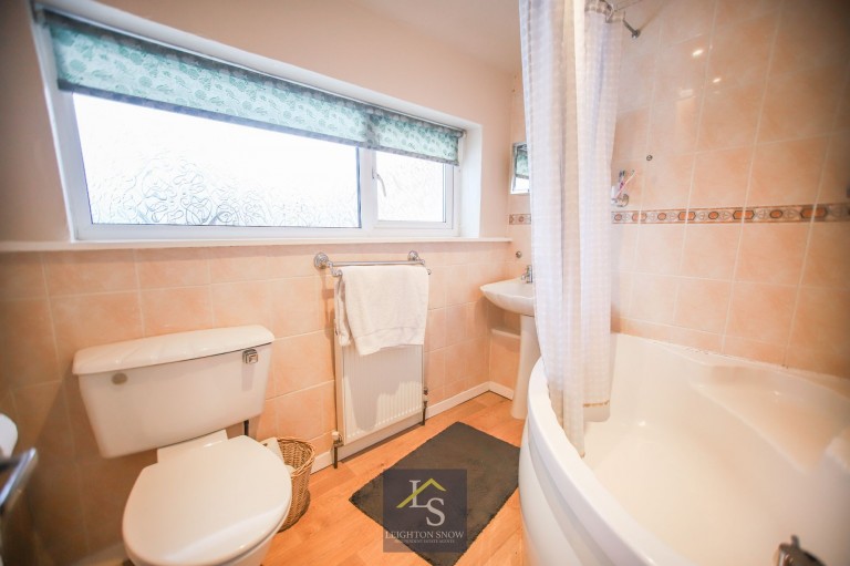 Images for Tewkesbury Close, Cheadle Hulme, SK8 EAID:425574707 BID:a331354c-8a27-4290-8521-a2425358b7e6