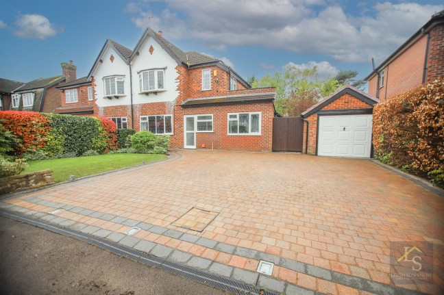 Thornway, Bramhall, sk7