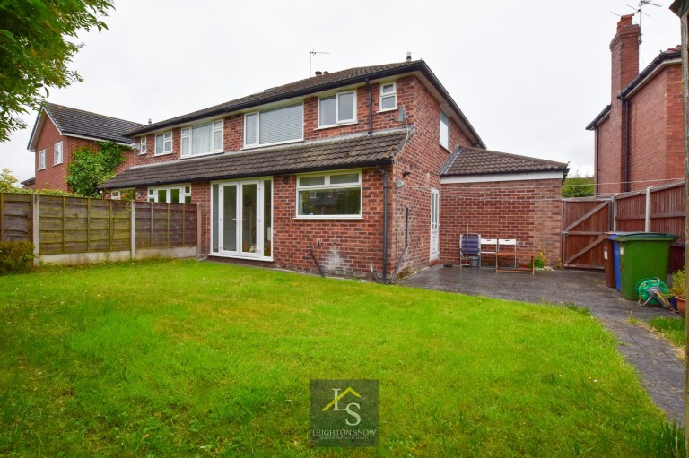 Images for Albany Road, Bramhall, SK7 EAID:425574707 BID:a331354c-8a27-4290-8521-a2425358b7e6