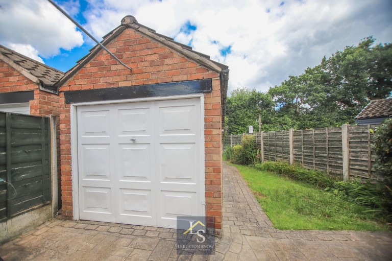 Images for Fountains Road, Bramhall, SK7 EAID:425574707 BID:a331354c-8a27-4290-8521-a2425358b7e6