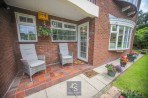 Ladybrook Road, Bramhall, sk7