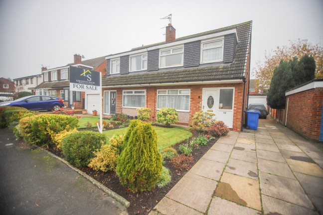 Byland Avenue, Cheadle Hulme, sk8