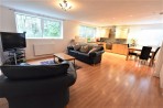 Warren Close, Bramhall, sk7